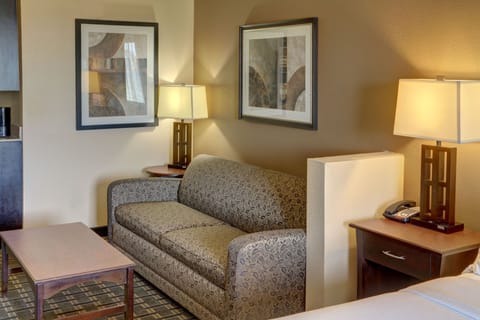 Suite, 1 King Bed | Desk, iron/ironing board, free cribs/infant beds, free rollaway beds