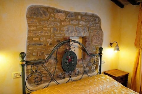 Quadruple Room | Premium bedding, desk, free cribs/infant beds, rollaway beds