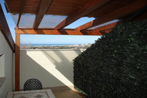 Comfort Penthouse, 2 Bedrooms, Terrace, Sea View | Terrace/patio