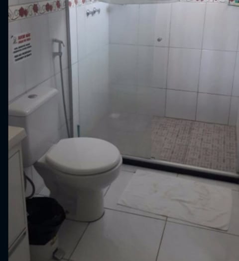 Standard Room, Sea View | Bathroom | Shower, free toiletries, towels