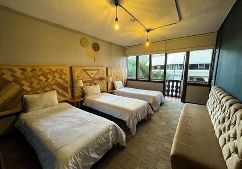 Triple Room | Free WiFi, bed sheets