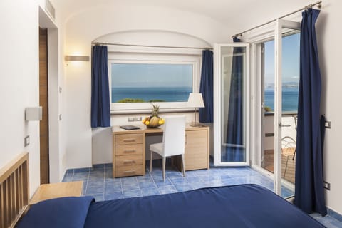 Luxury Double or Twin Room, Partial Sea View | Hypo-allergenic bedding, minibar, in-room safe, desk