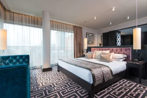 Deluxe Double Room | Egyptian cotton sheets, premium bedding, minibar, in-room safe