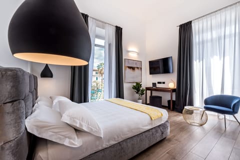 Junior Suite, Balcony, Annex Building | Frette Italian sheets, premium bedding, down comforters, minibar