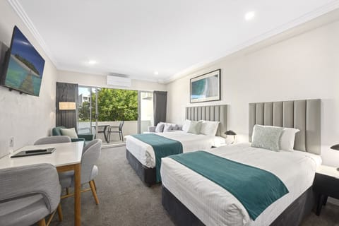 Superior Twin Room | Select Comfort beds, desk, iron/ironing board, free WiFi