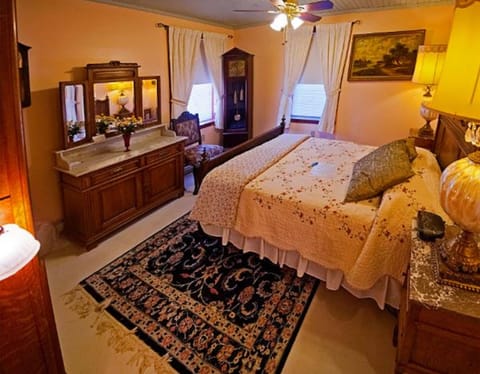 Hamden Room | Individually decorated, individually furnished, blackout drapes