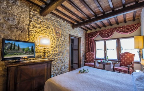 Superior Double Room | Desk, free WiFi, bed sheets