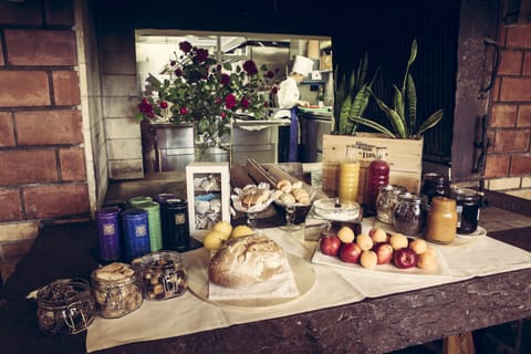 Free local cuisine breakfast