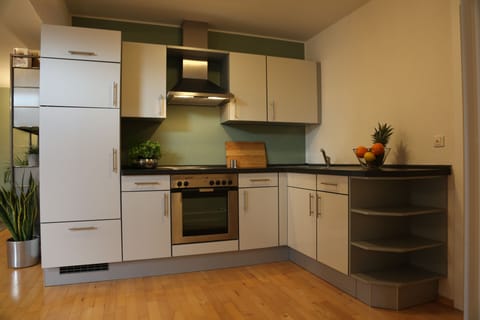 Apartment, 1 Bedroom, Ground Floor (incl. final cleaning fee € 35,-) | Private kitchen | Fridge, oven, stovetop, coffee/tea maker