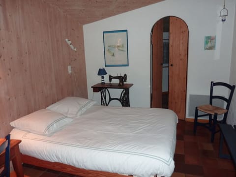 Classic Double Room, Private Bathroom (La Gorgone)