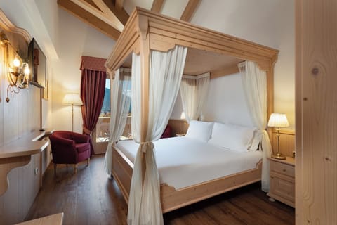 Suite | Minibar, in-room safe, free WiFi, bed sheets