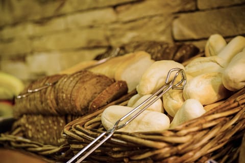 Daily buffet breakfast (EUR 17.50 per person)