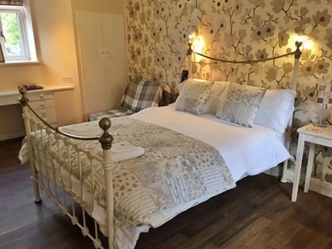 Double or Twin Room, Ensuite (Country Pet Friendly Room) | Free WiFi