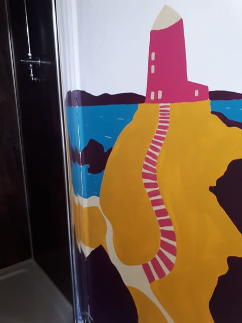 Bed in 8 Bed Mixed Dorm - Room 2 | Bathroom