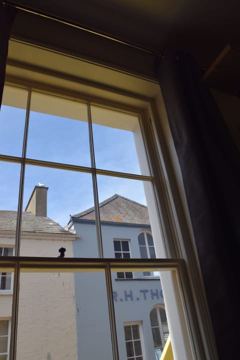 Bed in 8 Bed Mixed Dorm - Room 1 | View from room