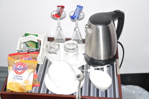 Superior Double Room, 1 King Bed | Coffee and/or coffee maker