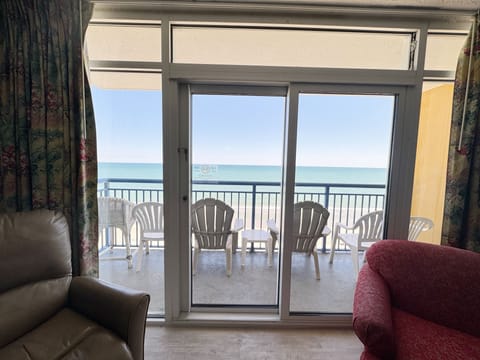 Signature Condo, 1 Bedroom, Ocean View, Oceanfront | Balcony