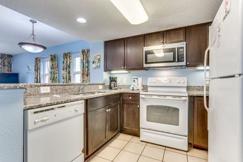 Signature Condo, 2 Bedrooms, Ocean View, Oceanfront | Private kitchen | Fridge, microwave, stovetop, coffee/tea maker