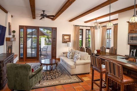 Premium bedding, pillowtop beds, in-room safe, desk