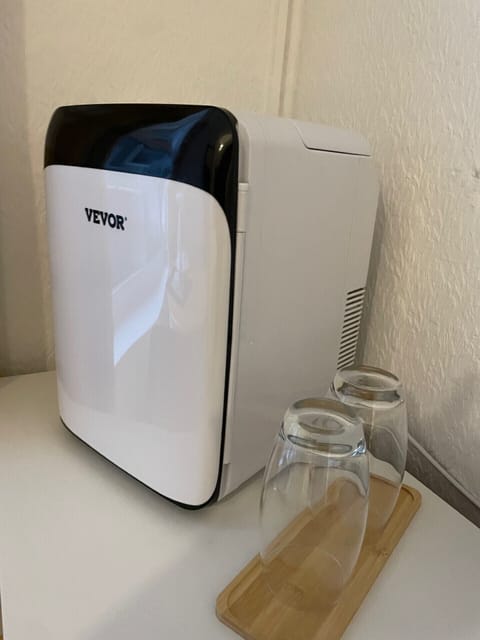 Standard Twin Room, Ensuite (1st Floor) | Free WiFi