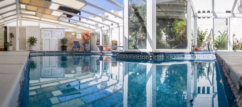 Indoor pool, seasonal outdoor pool, sun loungers