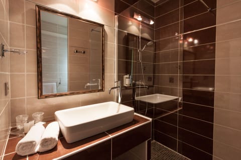 Double or Twin Room, Terrace, Sea View | Bathroom | Free toiletries, hair dryer, towels