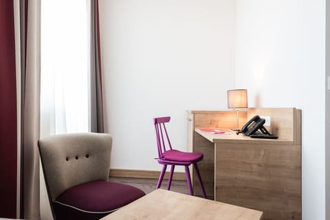 42-inch flat-screen TV with satellite channels, TV