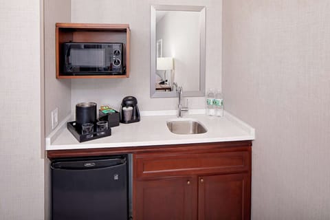 In-room safe, desk, laptop workspace, iron/ironing board