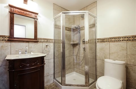 Room, Private Bathroom (Room #2) | Bathroom | Shower, free toiletries, hair dryer, towels