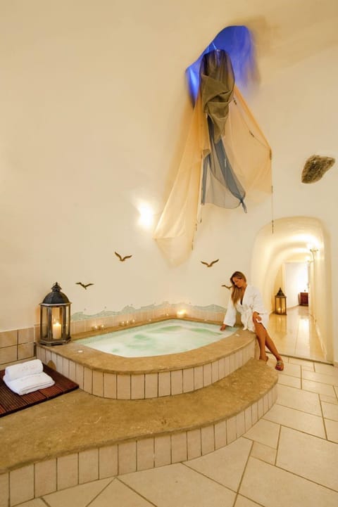 Grand Villa, 3 Bedrooms, Private Pool, Sea View (Cave) | Room amenity