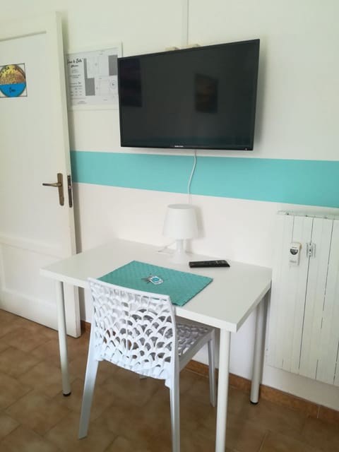 Twin Room | Room amenity