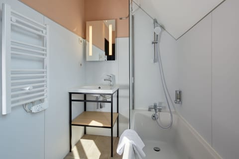 Double Room (Tradition) | Bathroom | Hair dryer, towels