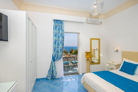 Standard Double Room | Premium bedding, down comforters, pillowtop beds, minibar