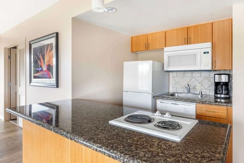 Premier Suite, 2 Bedrooms, Balcony | Private kitchen | Fridge, microwave, dishwasher, coffee/tea maker