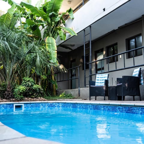 Outdoor pool, sun loungers