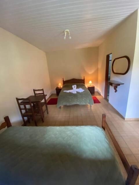 Minibar, free WiFi, bed sheets