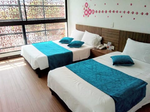 Triple Room | Rollaway beds, free WiFi