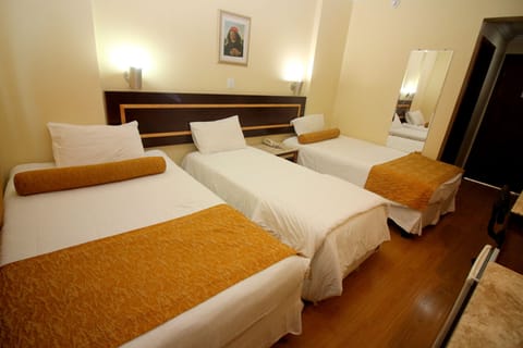 Superior Room, 1 Bedroom, Non Smoking | Premium bedding, down comforters, pillowtop beds, minibar