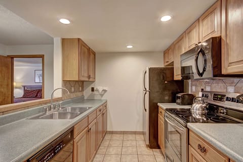 Condo, 1 Bedroom, Balcony (VS643S Village Square) | Private kitchen | Fridge, toaster