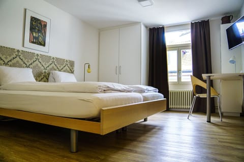 Superior Double or Twin Room (Hauptgebäude) | Hypo-allergenic bedding, down comforters, individually decorated