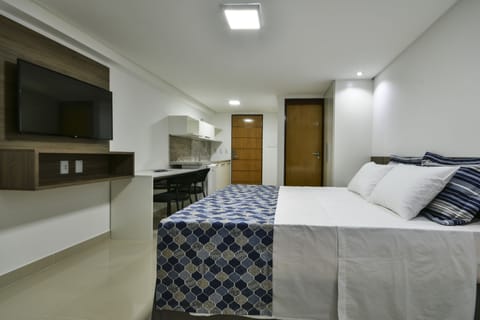 Studio, Non Smoking | Minibar, in-room safe, individually decorated, individually furnished