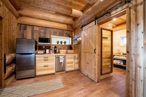 Ridge View Cabin | Private kitchen