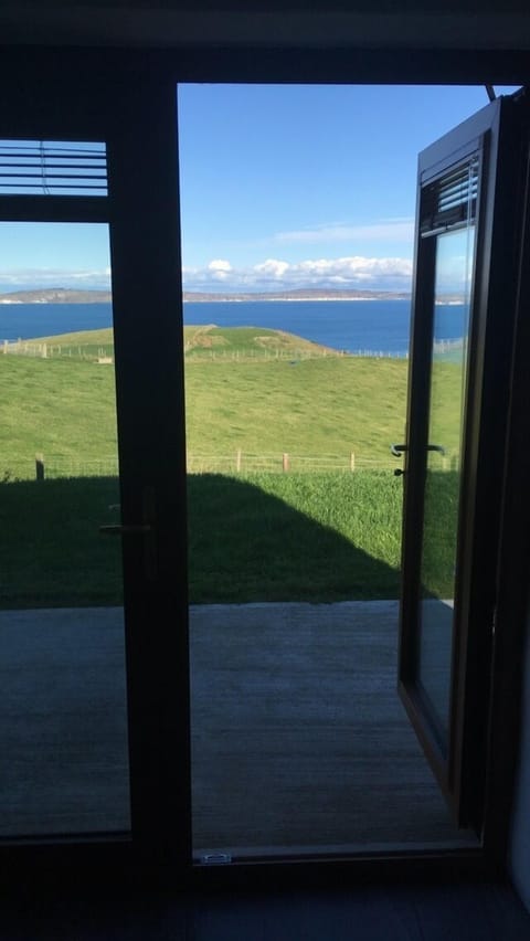 Traditional Cottage, 1 King Bed, Ocean View | Terrace/patio