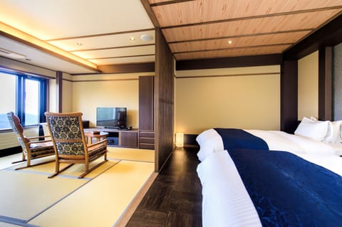 Deluxe Twin Room (with Private Open-air Bath, Seiho) | Down comforters, in-room safe, free WiFi