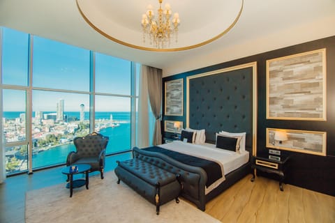 Junior Suite, Sea View | Down comforters, Select Comfort beds, minibar, in-room safe