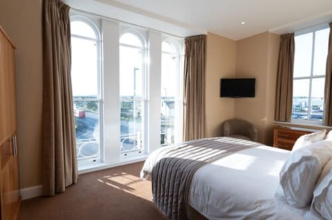 Standard Double Room | In-room safe, individually decorated, individually furnished, desk