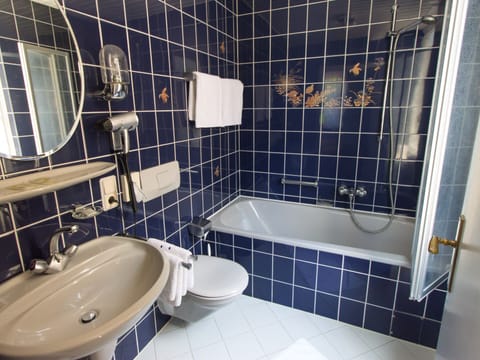 Double Room, Ensuite | Bathroom