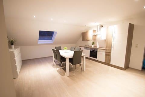 Apartment, 3 Bedrooms | Private kitchen