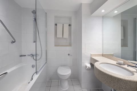 Combined shower/tub, deep soaking tub, free toiletries, hair dryer