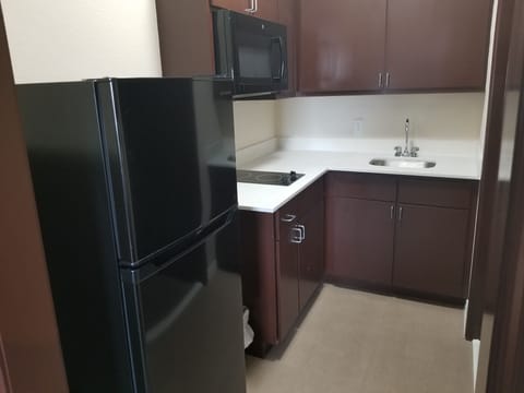 Full-size fridge, microwave, coffee/tea maker